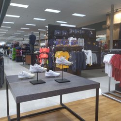 Dick's Sporting Goods