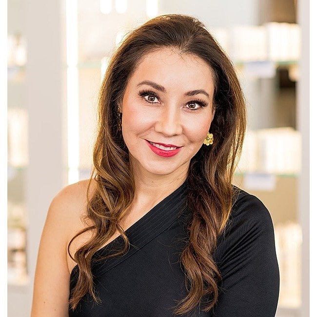 La Chelé Medical Aesthetics and Wellness Logo