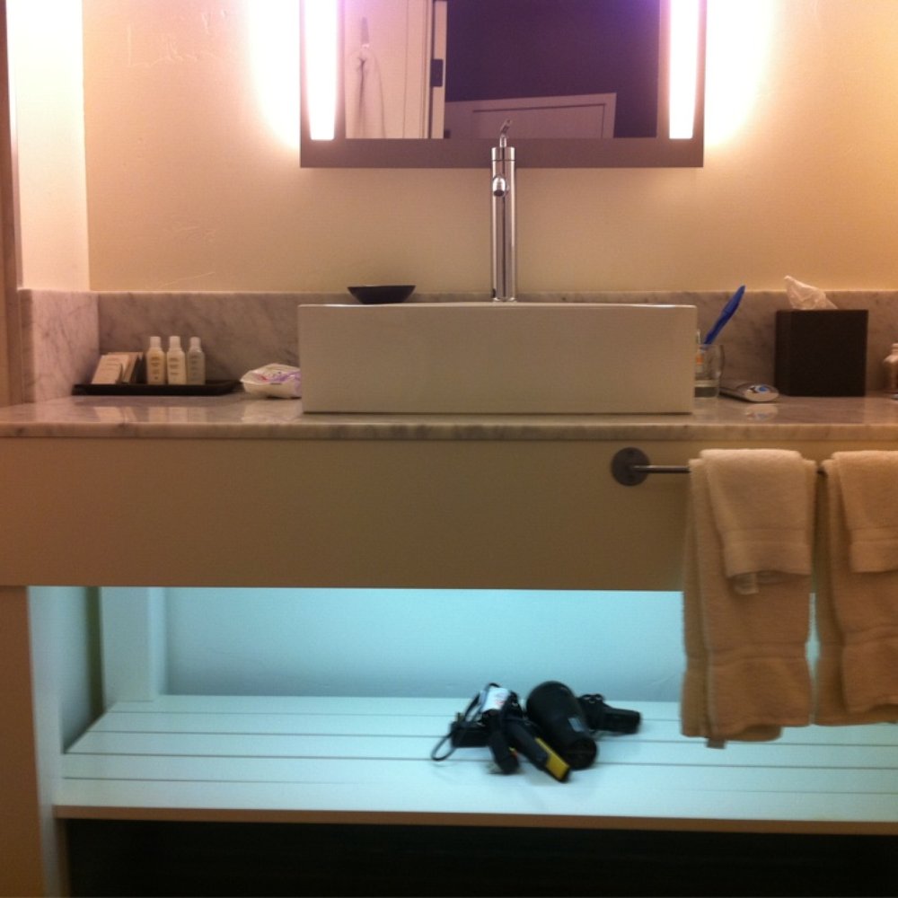 Åppellation - Bathroom - Venues & Event Spaces Near Me - Lodi, California Åppellation - Bathroom - Venues & Event Spaces Near Me - Lodi, California
