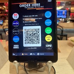 Bisoux Market - You don't order on here just scan we code on your phone.