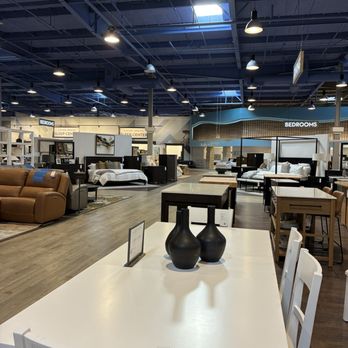 Living Spaces - Furniture Stores Near Me - La Mirada, California Living Spaces - Furniture Stores Near Me - La Mirada, California