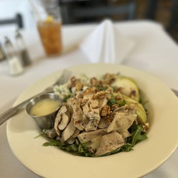 Manny's Steakhouse - Pear & Blue Cheese Salad...Mmmmm!!! - Steakhouses Near Me - Vallejo, California Manny's Steakhouse - Pear & Blue Cheese Salad...Mmmmm!!! - Steakhouses Near Me - Vallejo, California