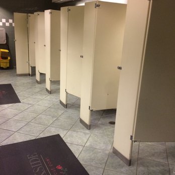 Brookside Golf Club - Restroom stalls - Golf Near Me - Pasadena, California