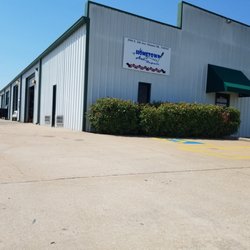 Hometown Auto Repair - Hometown Front