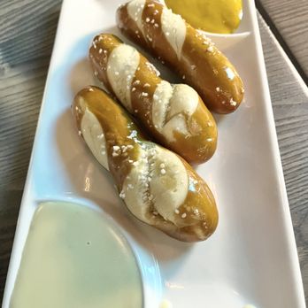 Napoli Sea - Complimentary pretzels - Seafood Near Me - Saint Charles, Missouri