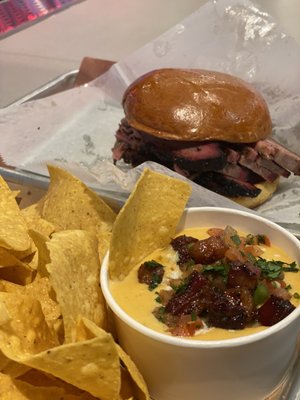 Loop 9 BBQ by null