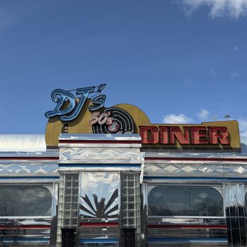 Dj's 50's & 60's Diner - Diners Near Me - Fairmont, West Virginia