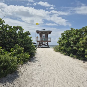 Cortez Beach - Beaches Near Me - Bradenton Beach, Florida