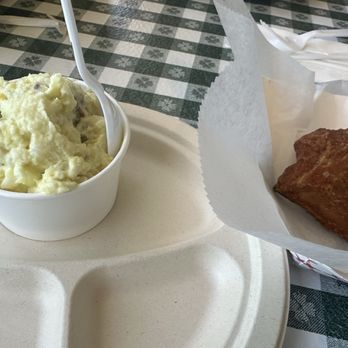 Gus's World Famous Fried Chicken - Potato Salad (small) + 1 pc chicken - Southern Near Me - Burbank, California