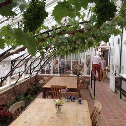 The Vinehouse Cafe