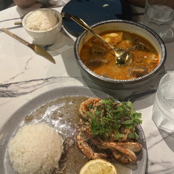 Kin Long Beach - Thai Near Me - Long Beach, California