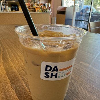 Dash Coffee Bar - Coffee & Tea Near Me - Pasadena, California