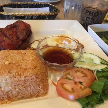 Pho A'mie - Bony little chicken... not like the menu picture of this dish at all. - Vietnamese Near Me - Fullerton, California Pho A'mie - Bony little chicken... not like the menu picture of this dish at all. - Vietnamese Near Me - Fullerton, California
