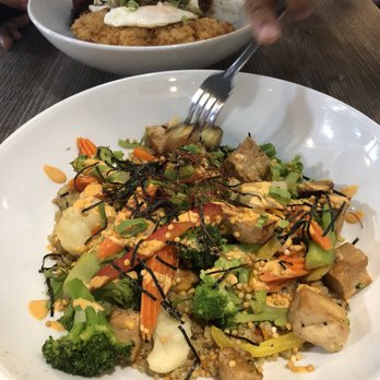 Da Kitchen Maui - Tofu Teriyaki with Quinoa Succotash - Hawaiian Near Me - Kihei, Hawaii