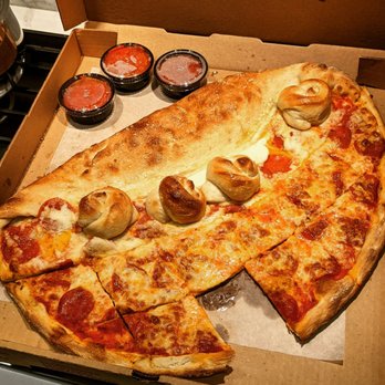 Bala's Pizza - Part pizza, calzone, and garlic knots. - Pizza Near Me - St. Johns, Florida