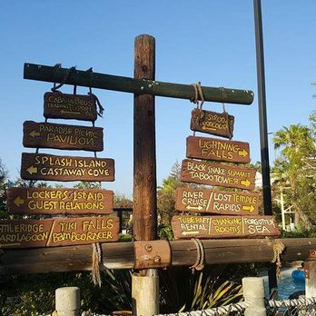 Six Flags Hurricane Harbor - Signs! - Water Parks Near Me - Valencia, California Six Flags Hurricane Harbor - Signs! - Water Parks Near Me - Valencia, California