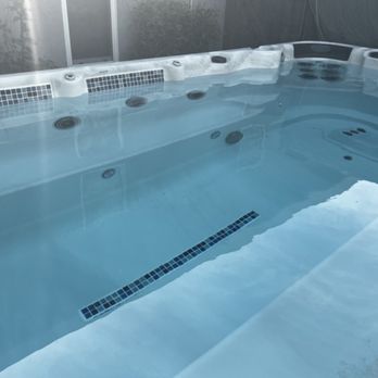 Sonoma Backyard - Swim Spa/Hot Tub interior - Hot Tub & Pool Near Me - Cotati, California