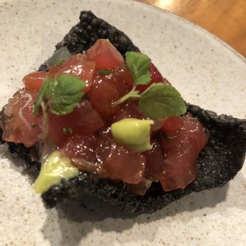 Senia - Poke cracker - Cocktail Bars Near Me - Honolulu, Hawaii