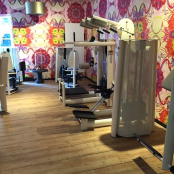 John Reed - Legs - Gyms Near Me - Salzburg, 5