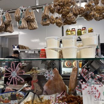 Gaetano’s Deli - Delis Near Me - Shelton, Connecticut