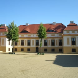 Caputher See - Schloß Caputh Straßenseite