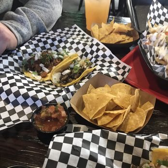 El Taco Buchon - Seafood Near Me - Commerce, California