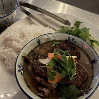 DD Mau Chinatown - ha noi meatball vermicell - Vietnamese Near Me - Vancouver, British Columbia DD Mau Chinatown - ha noi meatball vermicell - Vietnamese Near Me - Vancouver, British Columbia
