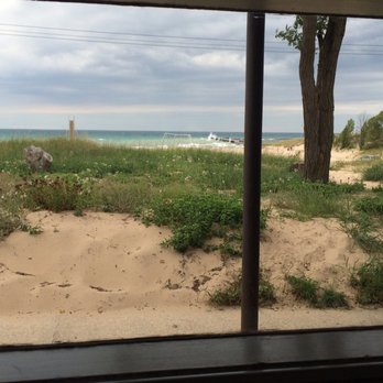 Lake Shore Motel - Breeze, sand,and lake at your stoop. - Hotels Near Me - Manistee, Michigan Lake Shore Motel - Breeze, sand,and lake at your stoop. - Hotels Near Me - Manistee, Michigan