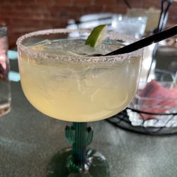 Quincys - House margarita