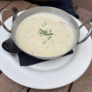 Whiskey Red's - Clam chowder - New American Near Me - Marina Del Rey, California Whiskey Red's - Clam chowder - New American Near Me - Marina Del Rey, California