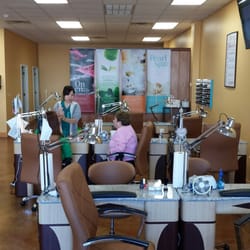 Philly Nails and Spa