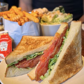 Provisions - Breakfast & Brunch Near Me - Whistler, British Columbia