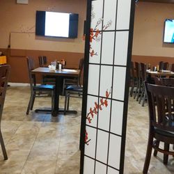 Tang's Asian Cuisine - Dining Area Pic