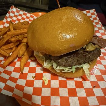 Rick’s - Burgers Near Me - Mansfield, Texas