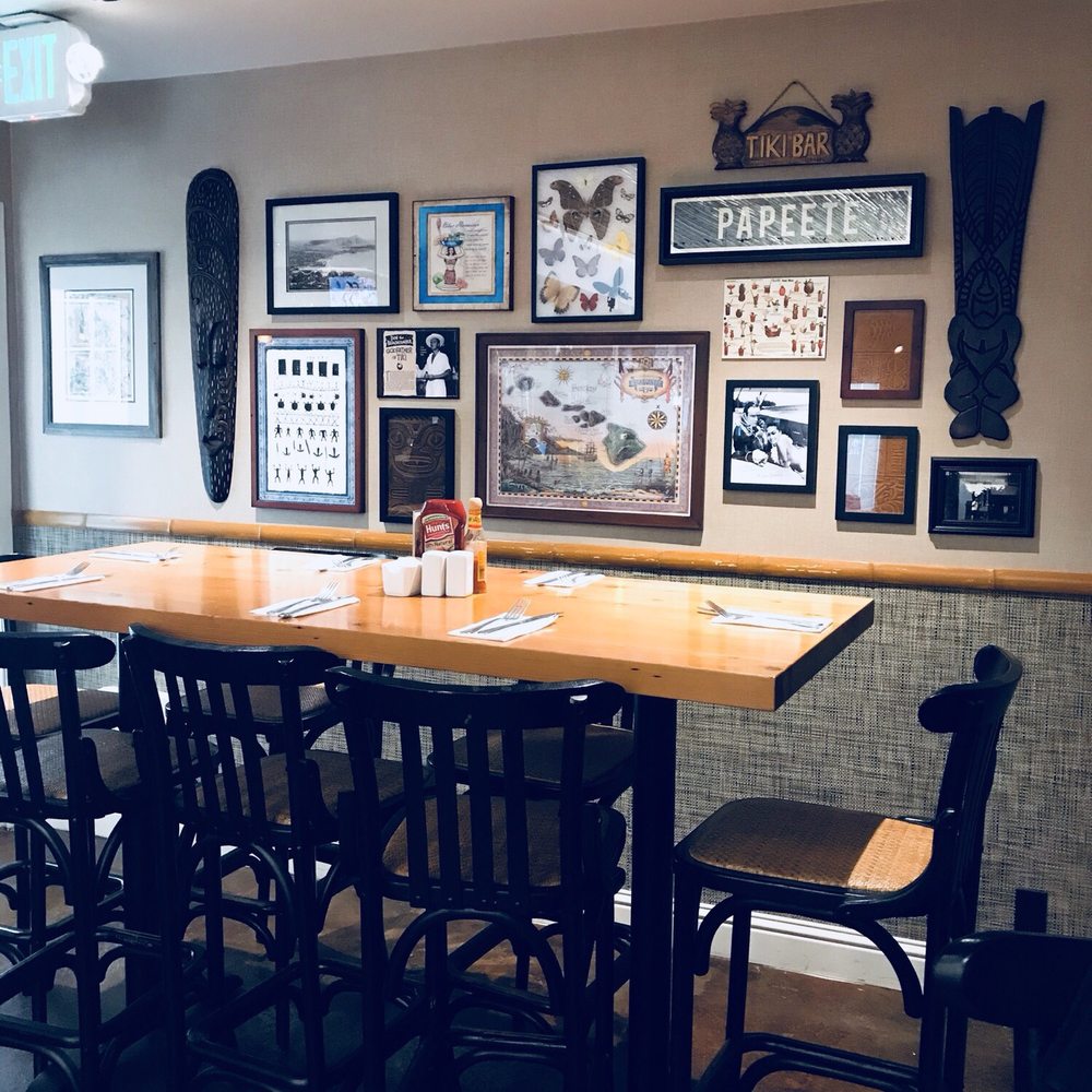 Wiki Bar - Corner table seating. - Bars Near Me - Davis, California Wiki Bar - Corner table seating. - Bars Near Me - Davis, California