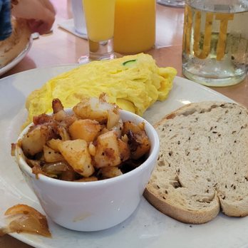 Big Pink - Vegetarian omelette - Pizza Near Me - Miami Beach, Florida Big Pink - Vegetarian omelette - Pizza Near Me - Miami Beach, Florida