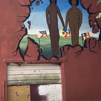 Meche's Donut King - Beautiful artwork - Donuts Near Me - Lafayette, Louisiana Meche's Donut King - Beautiful artwork - Donuts Near Me - Lafayette, Louisiana
