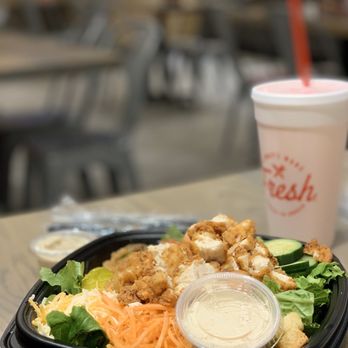 Slim Chickens - Slim salad - Chicken Wings Near Me - Lawrence, Kansas