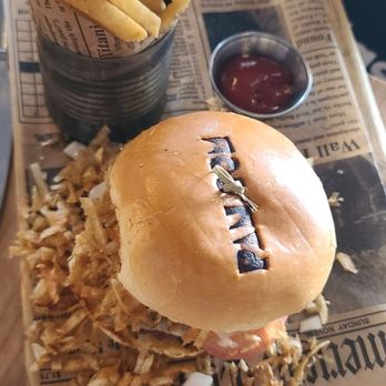 EL Patio Live By Restaurant - Frita Cubana - Sandwiches Near Me - Hialeah, Florida
