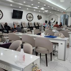 Spataneous Nails - Remodeled