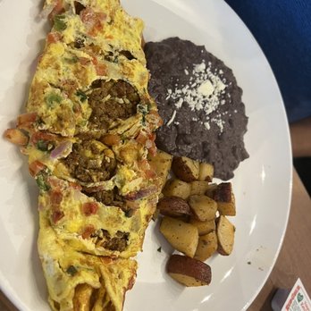 Hecho En Waco - Mexican omelette with potatoes and black beans - New Mexican Cuisine Near Me - Waco, Texas Hecho En Waco - Mexican omelette with potatoes and black beans - New Mexican Cuisine Near Me - Waco, Texas