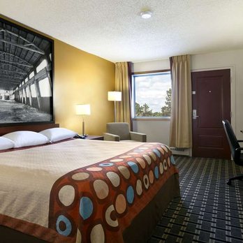 Super 8 by Wyndham Fox Creek - 1 King Bed Room - Hotels Near Me - Fox Creek, Alberta Super 8 by Wyndham Fox Creek - 1 King Bed Room - Hotels Near Me - Fox Creek, Alberta