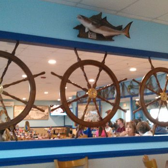 McElroy's Harbor House - Casual! - Seafood Near Me - Biloxi, Mississippi