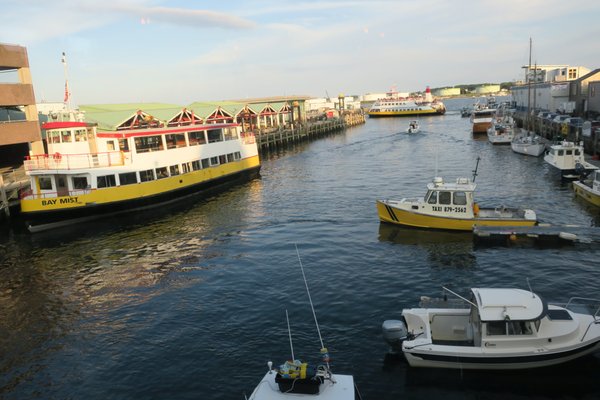 Rí Rá Irish Pub & Restaurant by null