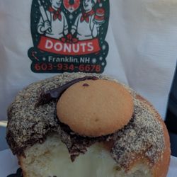 Brothers Donuts - Banana cream pie donut