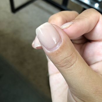 V Nails & Spa - Another crack forming - Nail Salons Near Me - Anaheim, California