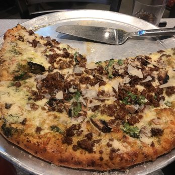 Mellow Mushroom Daphne - Magical mystery tour pizza modified with sausage and Parmesan - Pizza Near Me - Daphne, Alabama