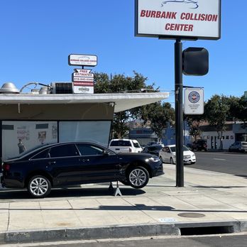 Burbank Collision Center - Tow truck drops off car - Body Shops Near Me - Burbank, California