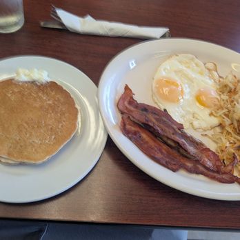 The Food Junction - American Near Me - Sacramento, California The Food Junction - American Near Me - Sacramento, California