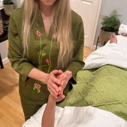 Tiffany’s Healing World - Hi I'm Tiffany, the Reiki Master who will be helping you. I am also CAMTC certified and am able to perform Reiki both within close distance